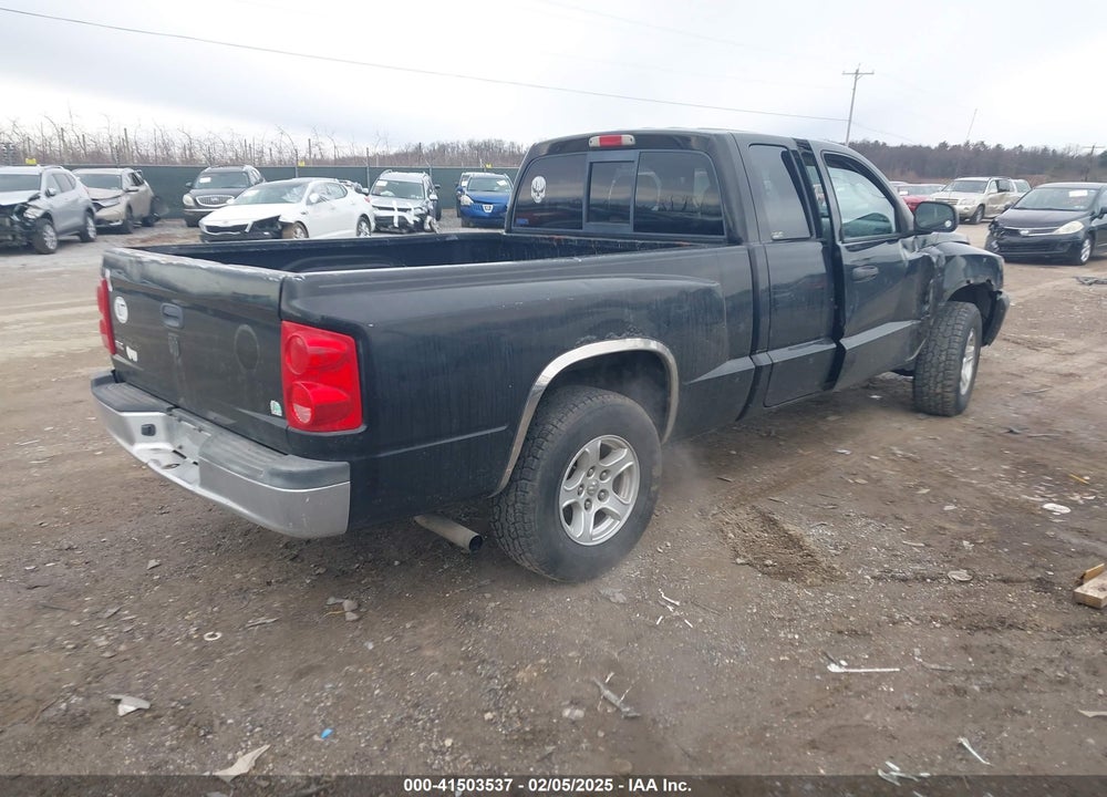 2005 DODGE DAKOTA SLT VIN: 1D7HW42K25S194359
