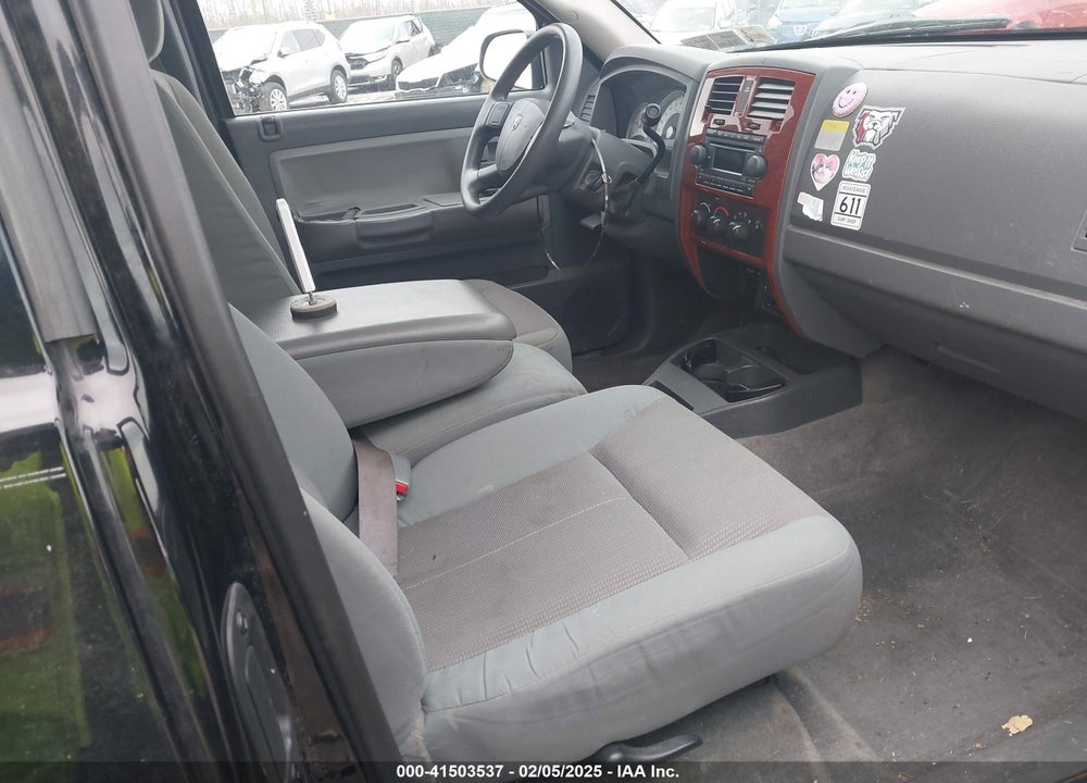 2005 DODGE DAKOTA SLT VIN: 1D7HW42K25S194359