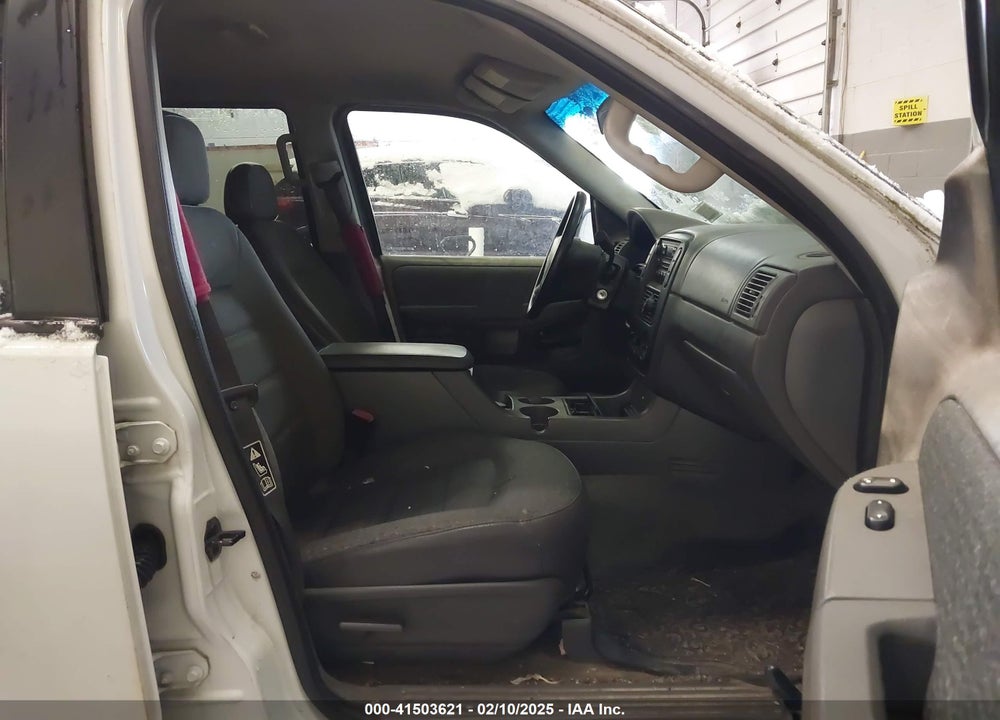 2002 FORD EXPLORER XLS VIN: 1FMZU72E82ZC47189