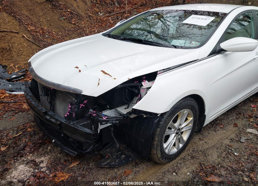 2013 HYUNDAI SONATA GLS VIN: 5NPEB4ACXDH722455
