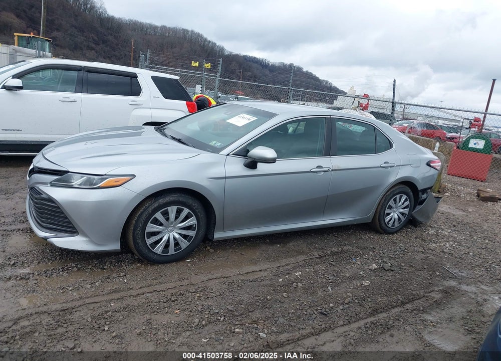 2018 TOYOTA CAMRY L VIN: 4T1B11HK3JU601894