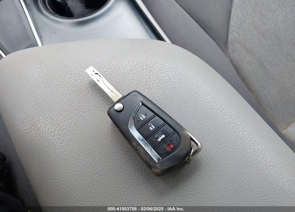 2018 TOYOTA CAMRY L VIN: 4T1B11HK3JU601894