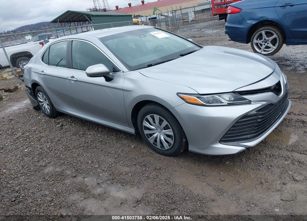 2018 TOYOTA CAMRY L VIN: 4T1B11HK3JU601894
