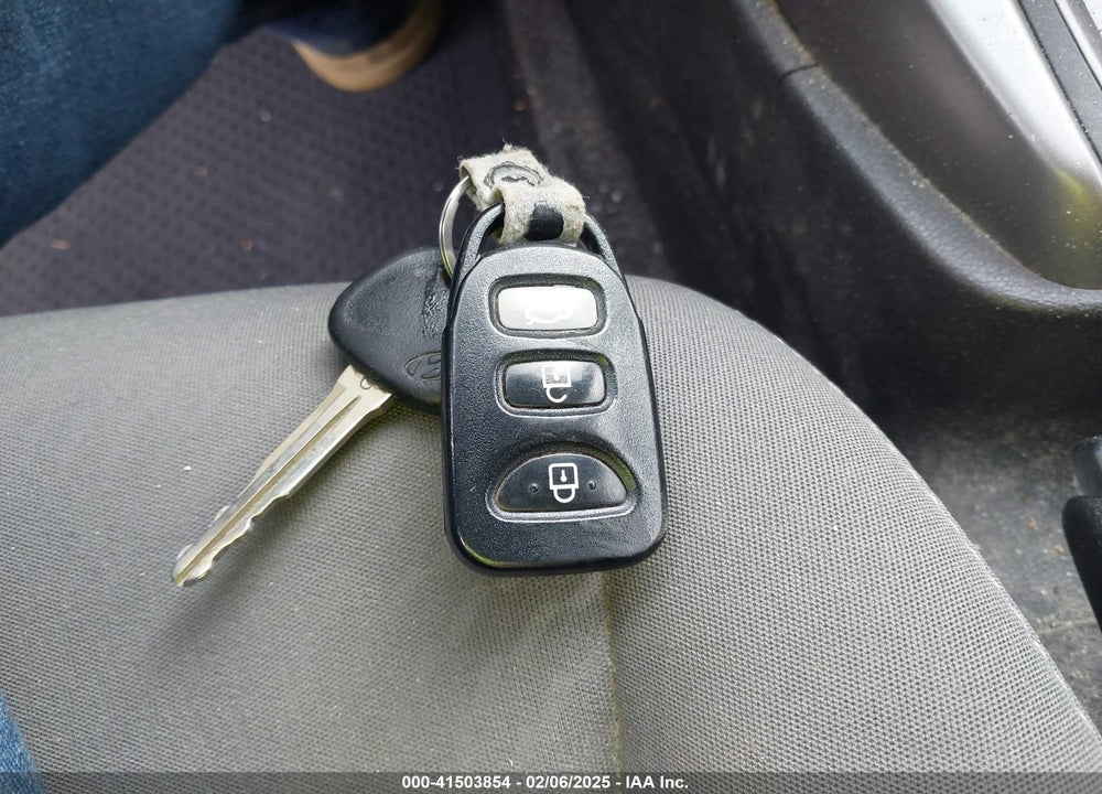 2015 HYUNDAI ELANTRA VIN: KMHDH4AE5FU248575