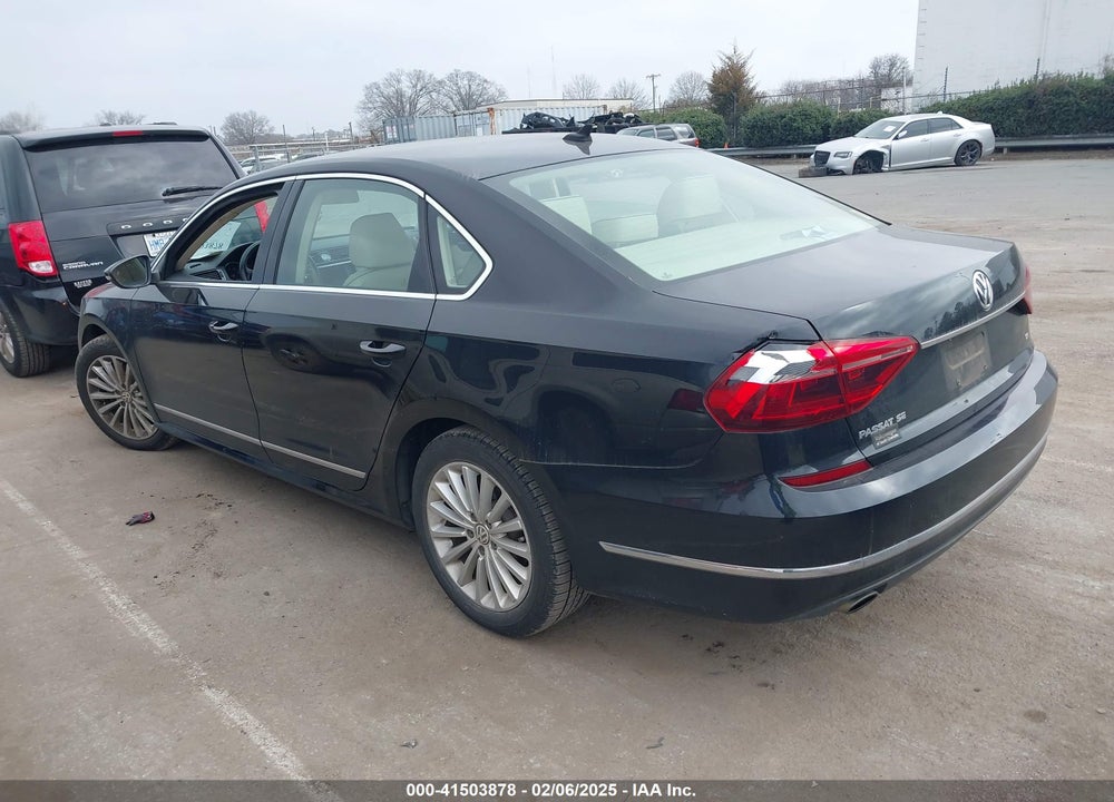 2017 VOLKSWAGEN PASSAT VIN: 1VWBT7A32HC020825