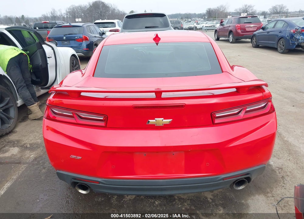 2016 CHEVROLET CAMARO VIN: 1G1FH1R70G0152484