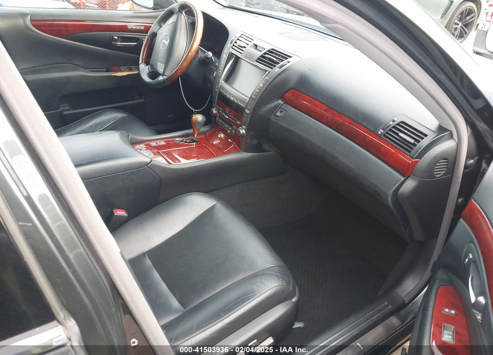 2007 LEXUS LS 460 VIN: JTHBL46F875051275
