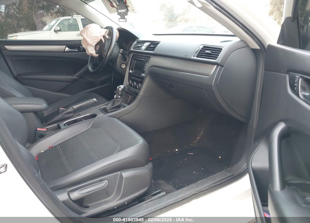 2014 VOLKSWAGEN PASSAT 1.8T SE VIN: 1VWBT7A32EC047566