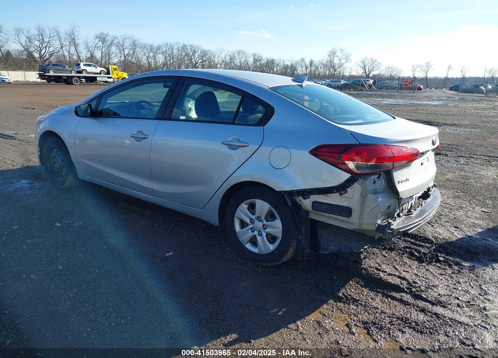 2017 KIA FORTE VIN: 3KPFK4A78HE133583