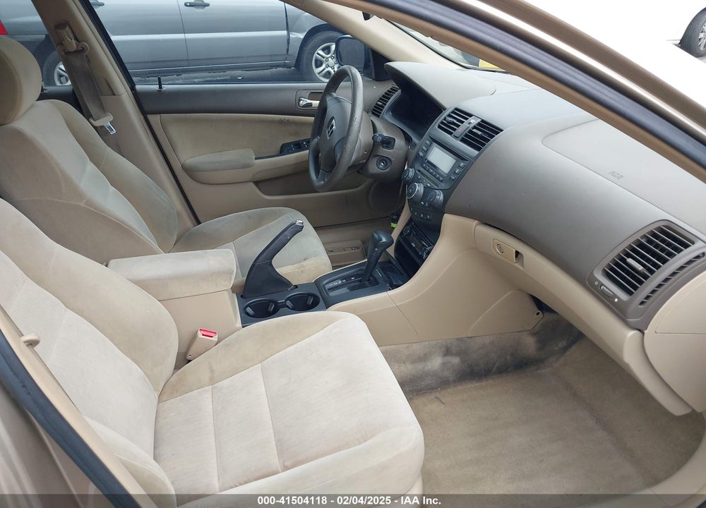 2005 HONDA ACCORD 2.4 DX VIN: 1HGCM56105A103615
