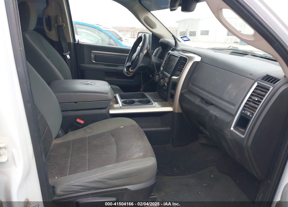 2015 RAM 1500 VIN: 1C6RR6GG7FS580757