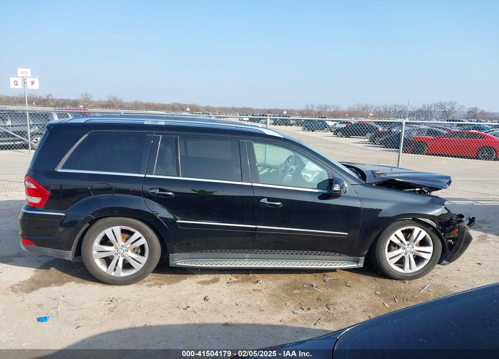 2011 MERCEDES-BENZ GL 450 4MATIC VIN: 4JGBF7BE7BA740193