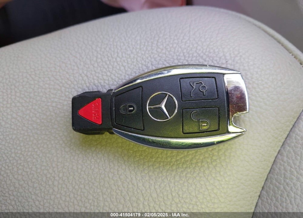 2011 MERCEDES-BENZ GL 450 4MATIC VIN: 4JGBF7BE7BA740193