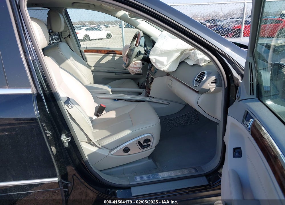 2011 MERCEDES-BENZ GL 450 4MATIC VIN: 4JGBF7BE7BA740193