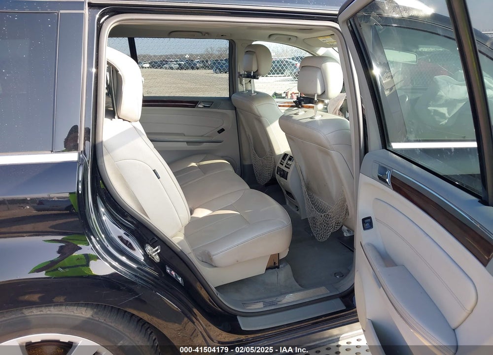 2011 MERCEDES-BENZ GL 450 4MATIC VIN: 4JGBF7BE7BA740193