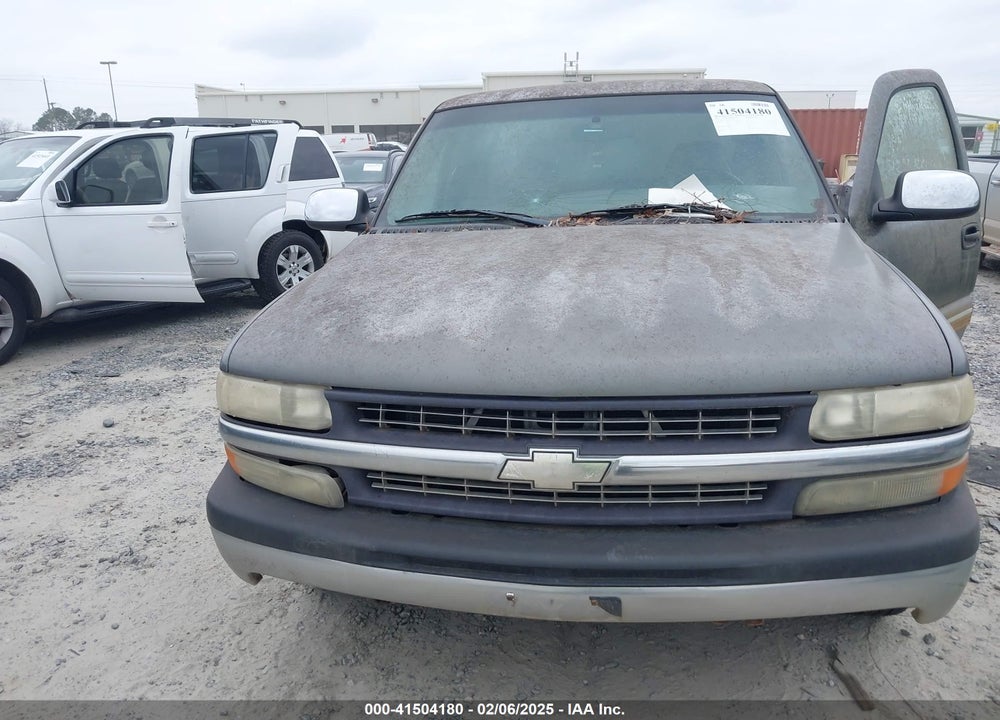 2001 CHEVROLET SILVERADO 1500 LS VIN: 2GCEC19T011313975