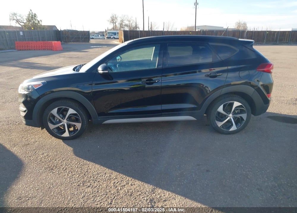 2017 HYUNDAI TUCSON VALUE VIN: KM8J3CA27HU571725
