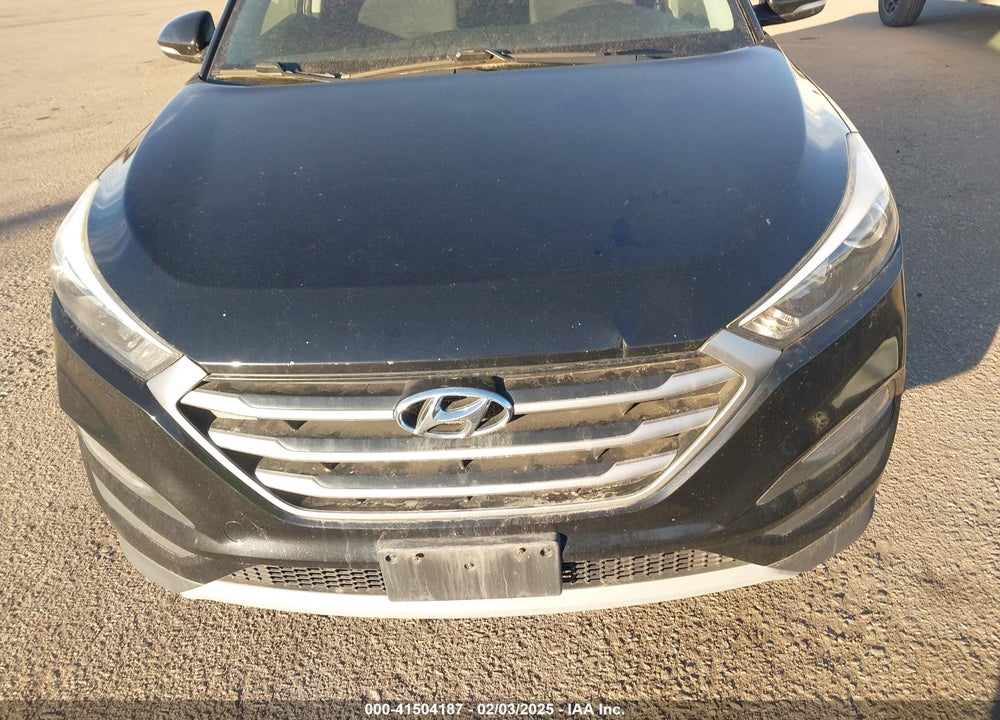 2017 HYUNDAI TUCSON VALUE VIN: KM8J3CA27HU571725