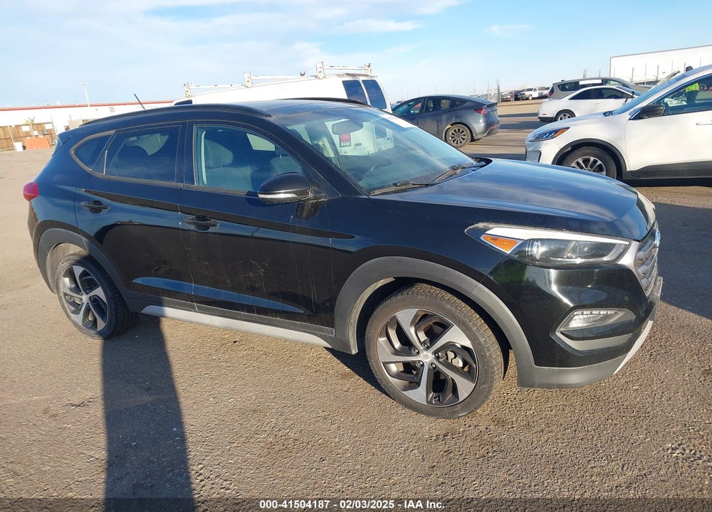 2017 HYUNDAI TUCSON VALUE VIN: KM8J3CA27HU571725