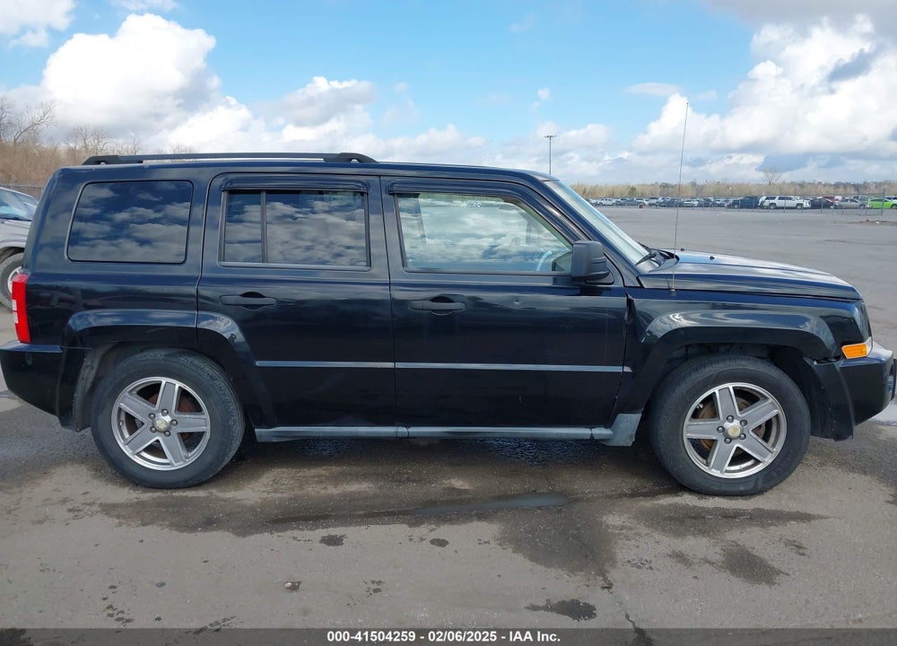 2008 JEEP PATRIOT SPORT VIN: 1J8FT28W98D521656