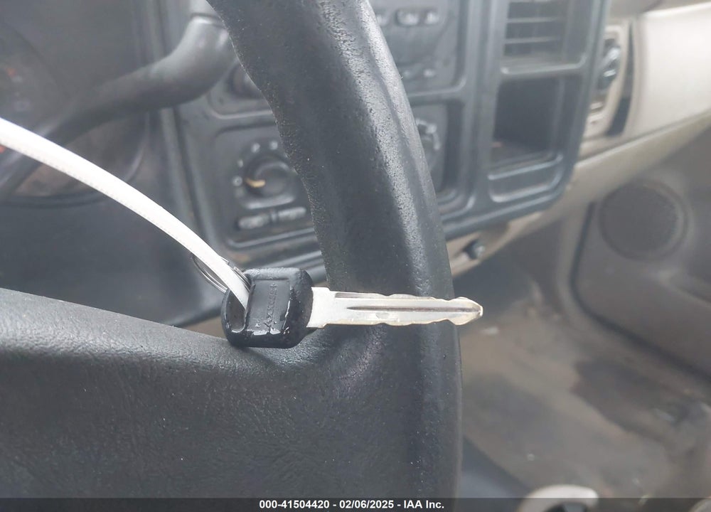 2006 CHEVROLET SILVERADO 1500 WORK TRUCK VIN: 1GCEC14VX6E115841
