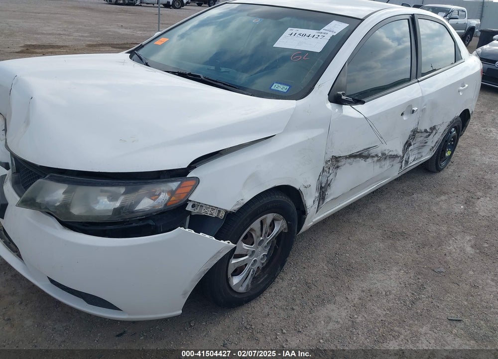 2010 KIA FORTE LX VIN: KNAFT4A24A5049132