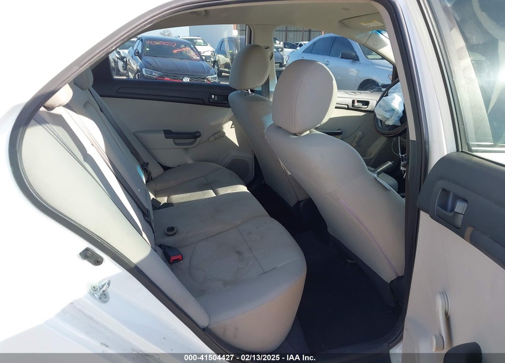 2010 KIA FORTE LX VIN: KNAFT4A24A5049132