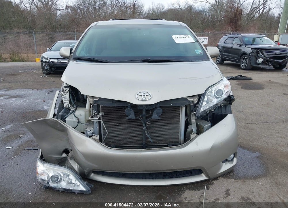2015 TOYOTA SIENNA VIN: 5TDYK3DC8FS682392
