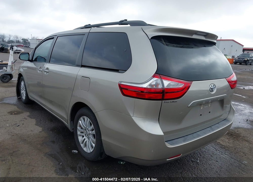 2015 TOYOTA SIENNA VIN: 5TDYK3DC8FS682392