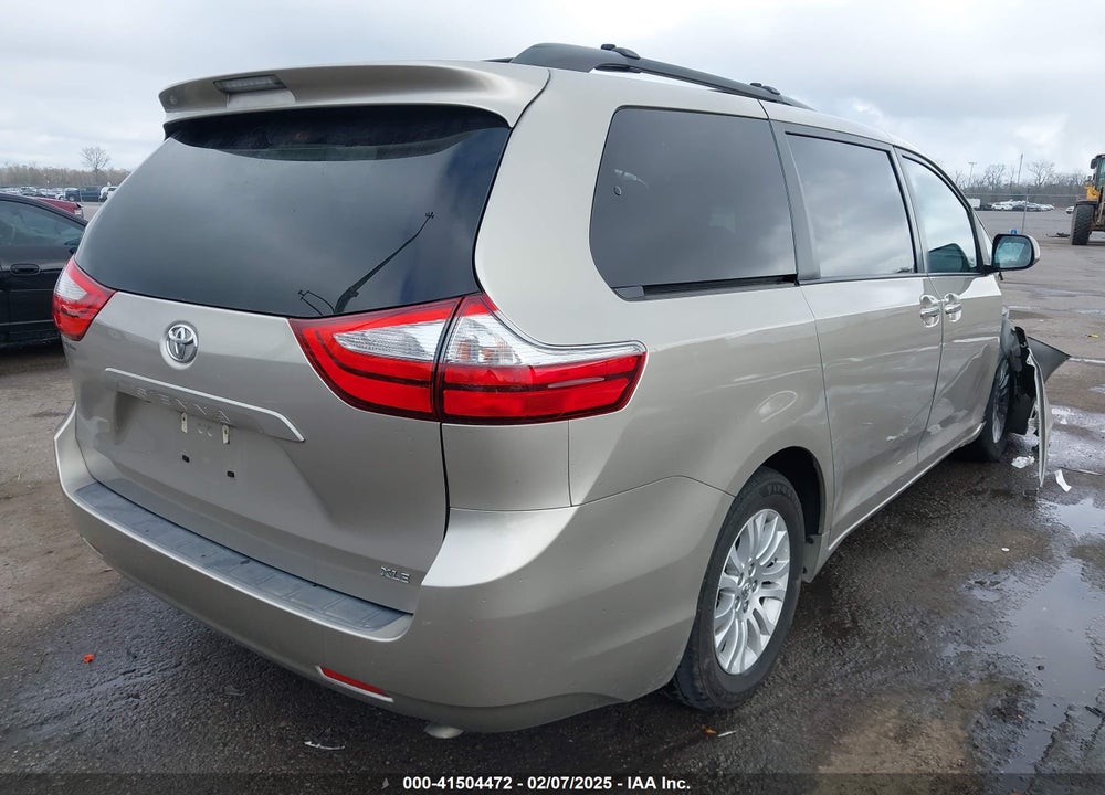 2015 TOYOTA SIENNA VIN: 5TDYK3DC8FS682392