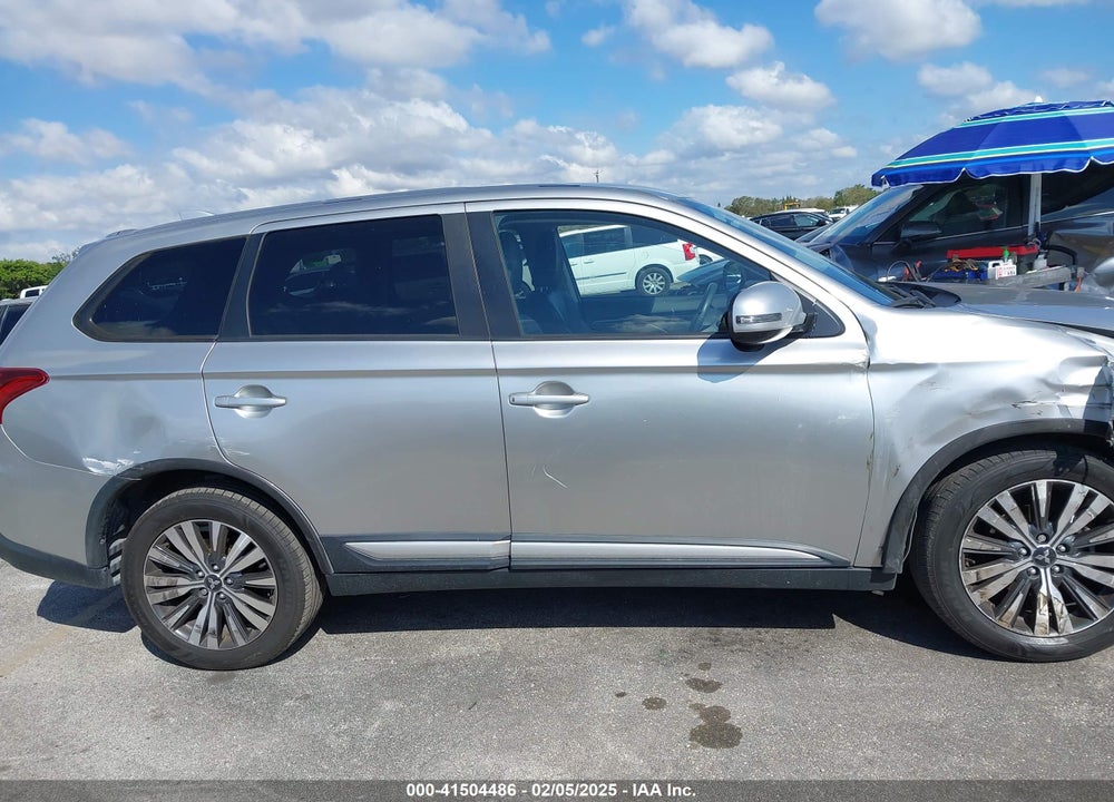 2019 MITSUBISHI OUTLANDER SE VIN: JA4AD3A34KZ014057