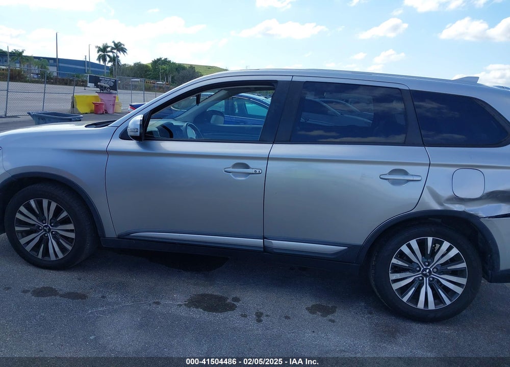 2019 MITSUBISHI OUTLANDER SE VIN: JA4AD3A34KZ014057