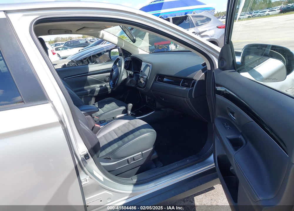 2019 MITSUBISHI OUTLANDER SE VIN: JA4AD3A34KZ014057