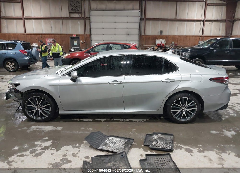 2021 TOYOTA CAMRY VIN: 4T1F11BK3MU024637