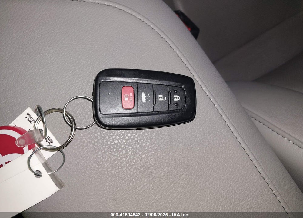 2021 TOYOTA CAMRY VIN: 4T1F11BK3MU024637