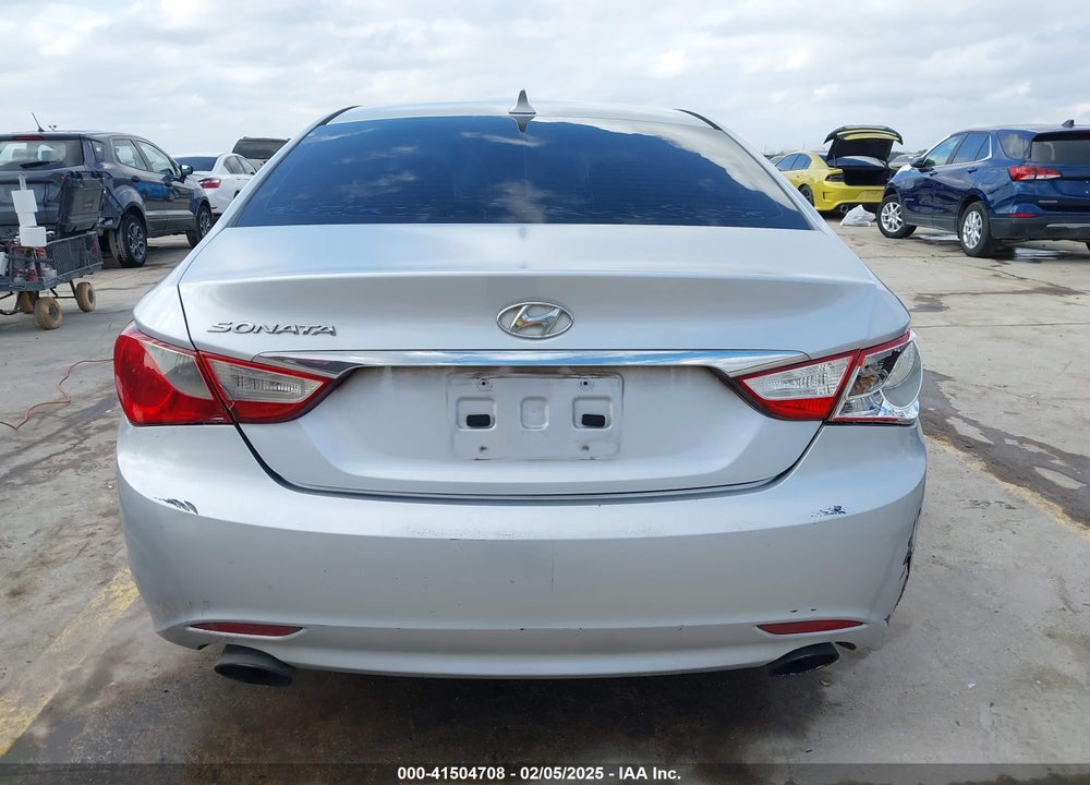2011 HYUNDAI SONATA SE VIN: 5NPEC4AC6BH281286