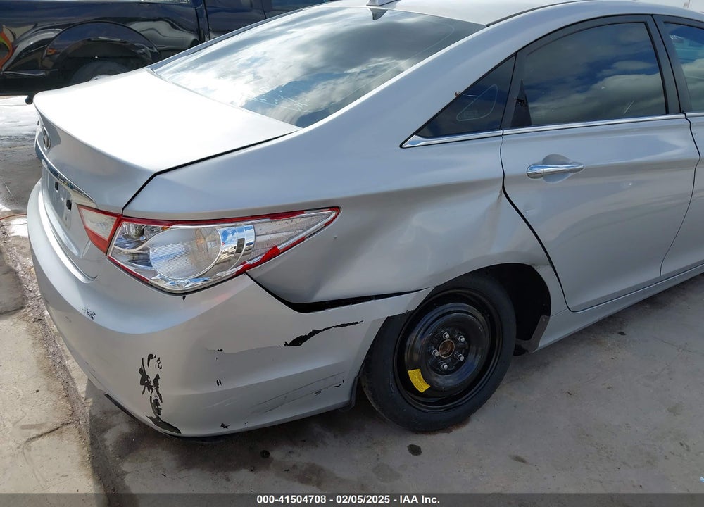2011 HYUNDAI SONATA SE VIN: 5NPEC4AC6BH281286
