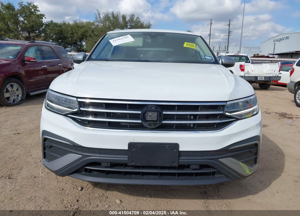 2024 VOLKSWAGEN TIGUAN 2.0T WOLFSBURG EDITION VIN: 3VV5B7AX8RM233687