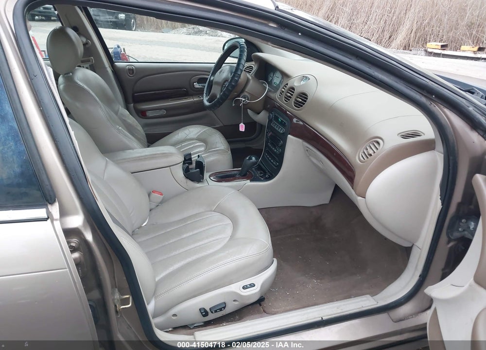2000 CHRYSLER LHS VIN: 2C3HC56G9YH180828