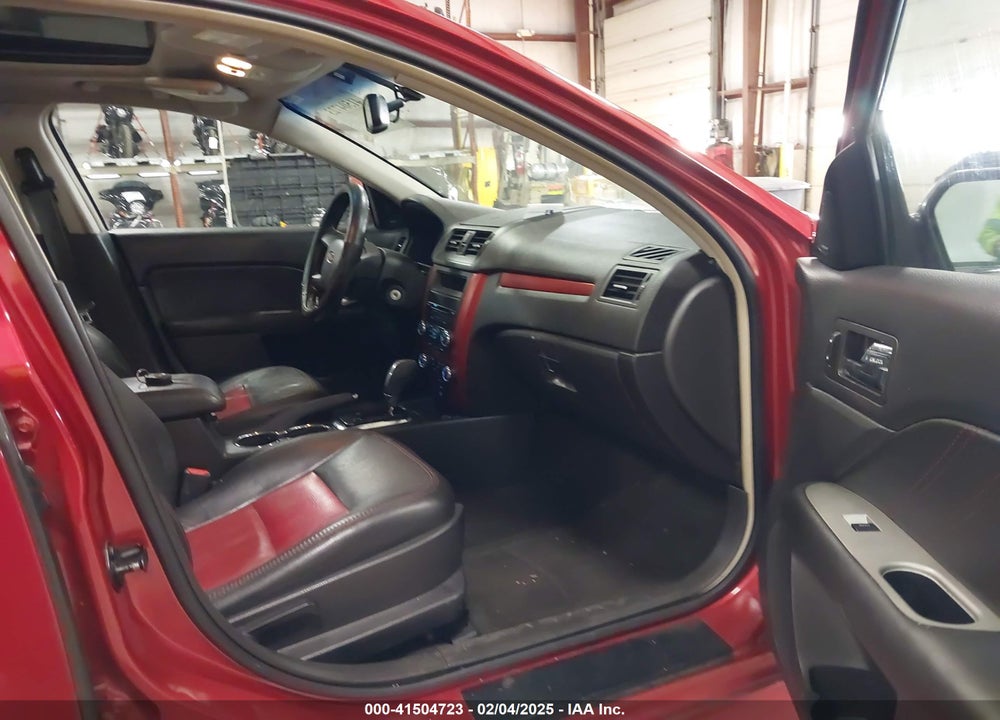 2011 FORD FUSION VIN: 3FAHP0KC4BR314832
