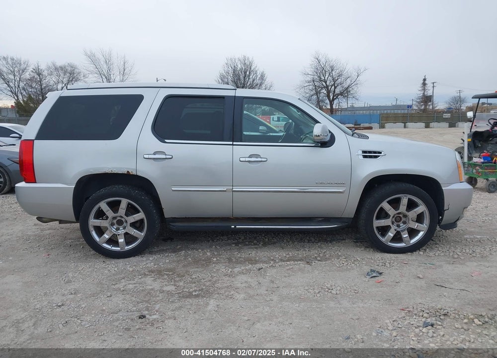 2011 CADILLAC ESCALADE STANDARD VIN: 1GYS4AEF5BR140506