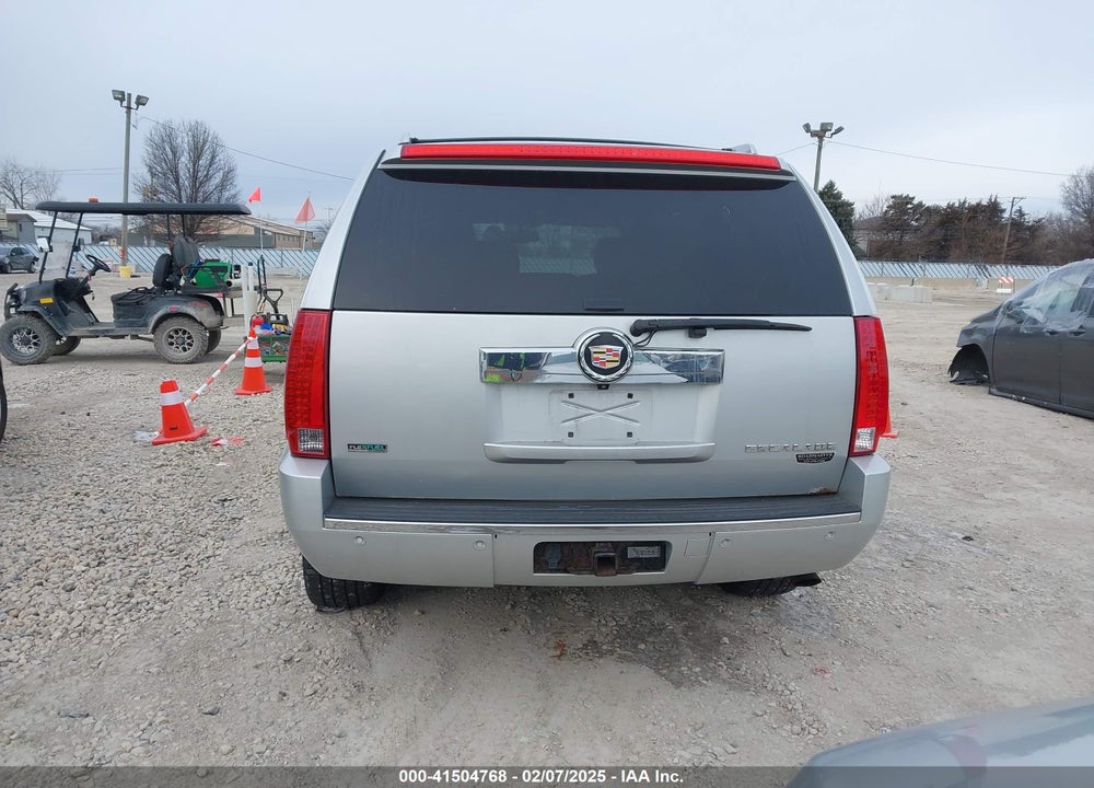 2011 CADILLAC ESCALADE STANDARD VIN: 1GYS4AEF5BR140506