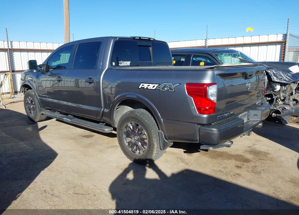 2017 NISSAN TITAN VIN: 1N6AA1E52HN555152