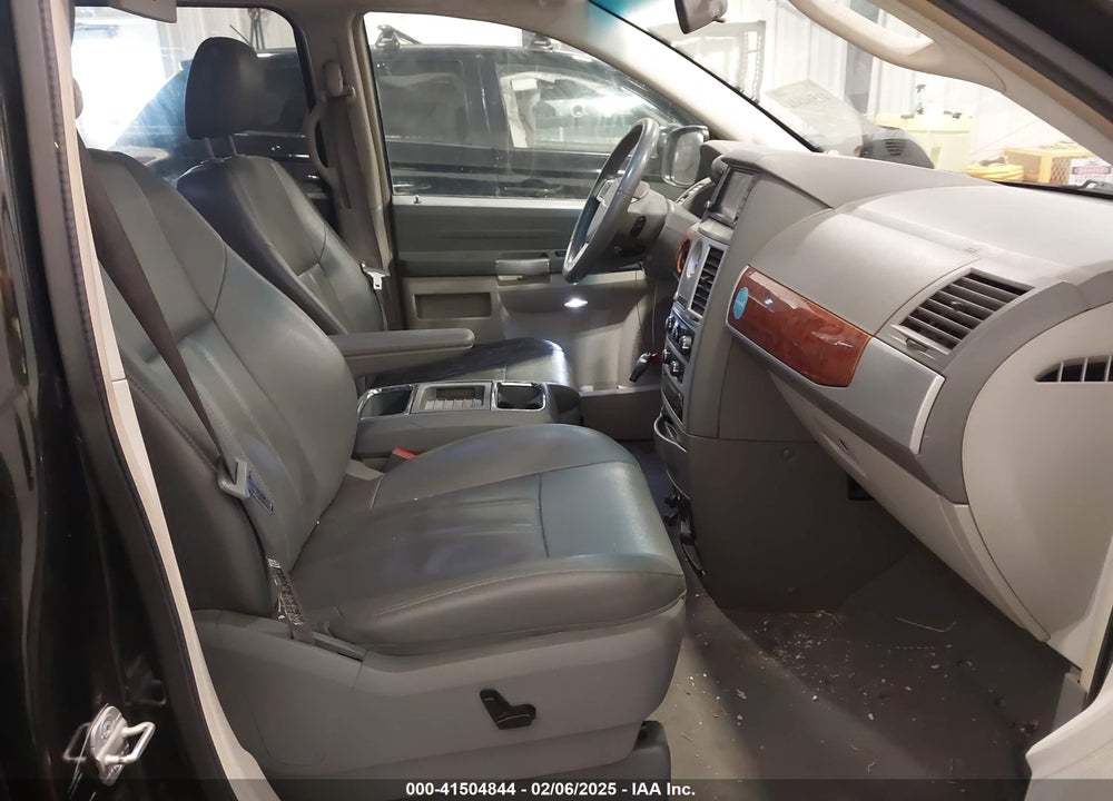 2008 CHRYSLER TOWN & COUNTRY TOURING VIN: 2A8HR54P98R788588