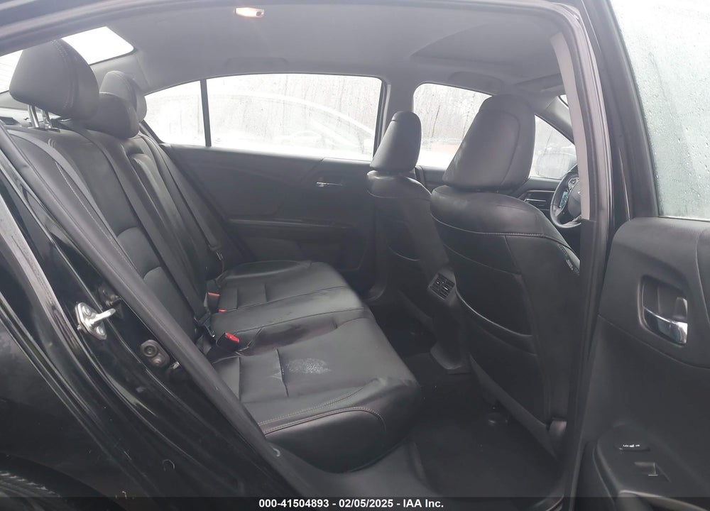 2016 HONDA ACCORD VIN: 1HGCR3F93GA021117