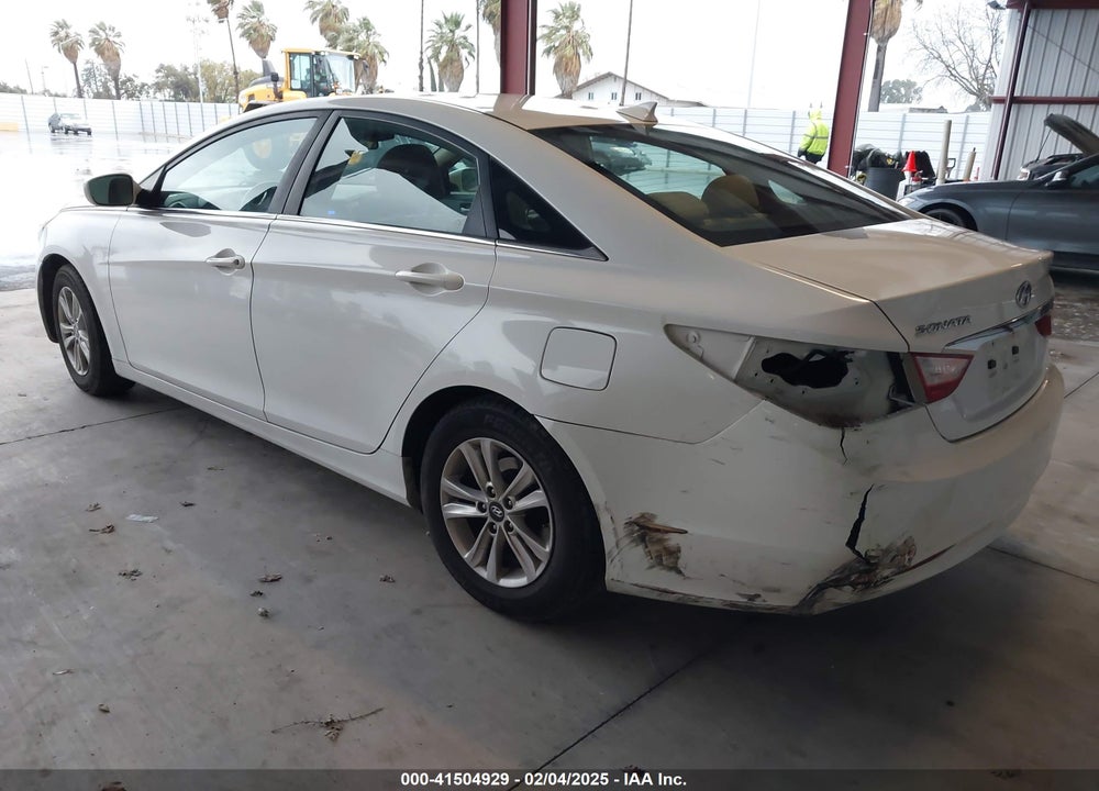 2013 HYUNDAI SONATA VIN: 5NPEB4AC2DH757460