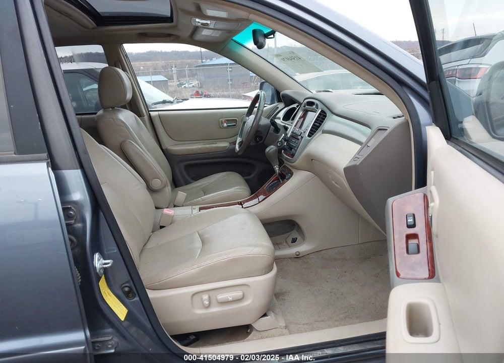 2006 TOYOTA HIGHLANDER HYBRID LIMITED V6 VIN: JTEEW21A460020098