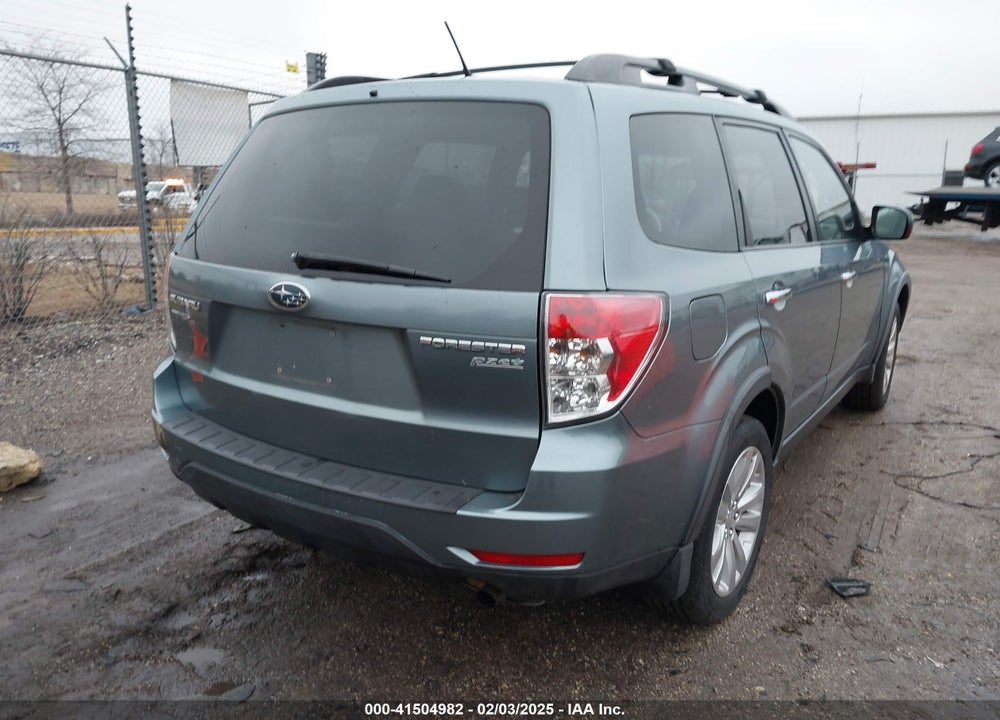 2011 SUBARU FORESTER 2.5X PREMIUM VIN: JF2SHADC4BH703375