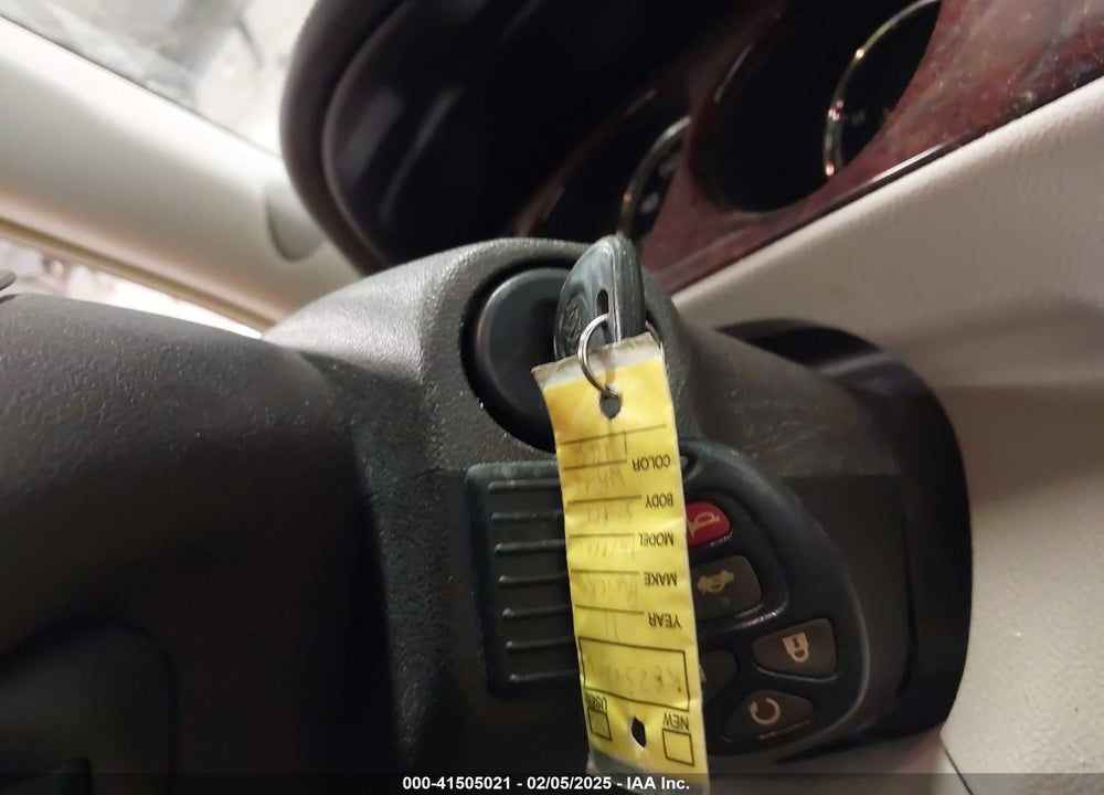 2011 BUICK LUCERNE VIN: 1G4HK5ESXBU126636