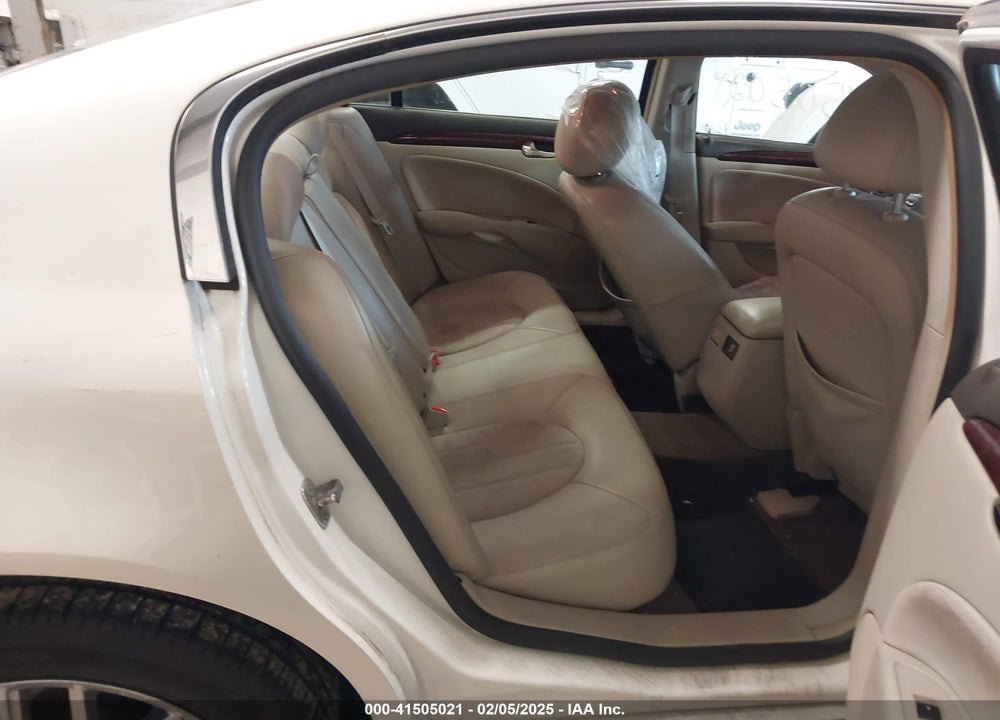 2011 BUICK LUCERNE VIN: 1G4HK5ESXBU126636